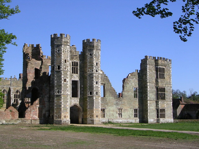 Cowdray-Castle