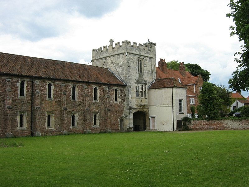 The-Gatehouse-at-Cawood-Castle-Wolsey’s-last-home