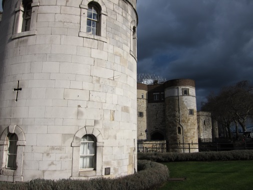 Tower-of-London-used-for-gunpowder-storage-in-1513