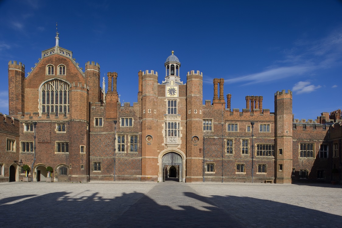 6.Base-Court-HCP-Historic-Royal-Palaces-Photo-Robin-Forster-2010- DF 5662RGB-3