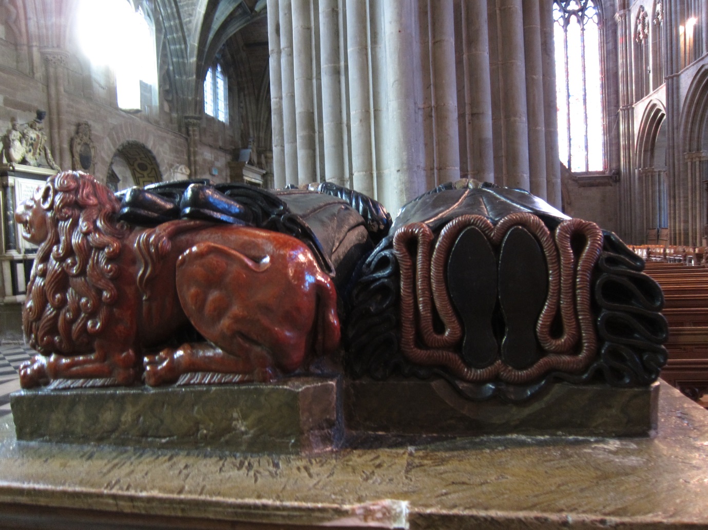 Detail-of-the-tomb-of-Mr-Mrs-Wylde-of-Worcester-©Tudor-Times-2015