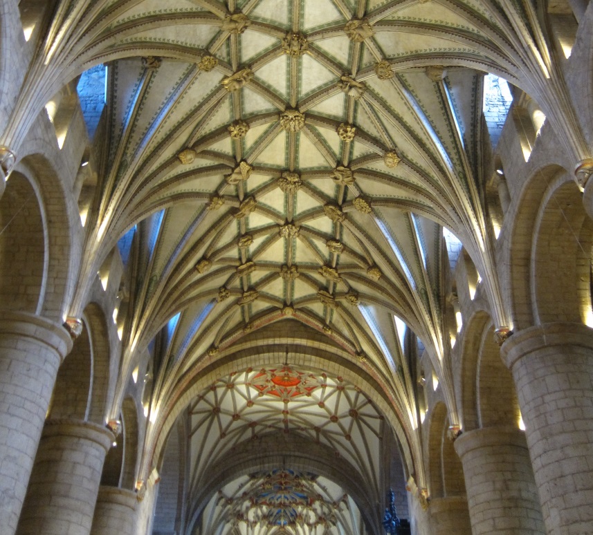 Nave-and-Ceiling-of-Tewkesbury-Abbey.-©-Tudor-Times-2015
