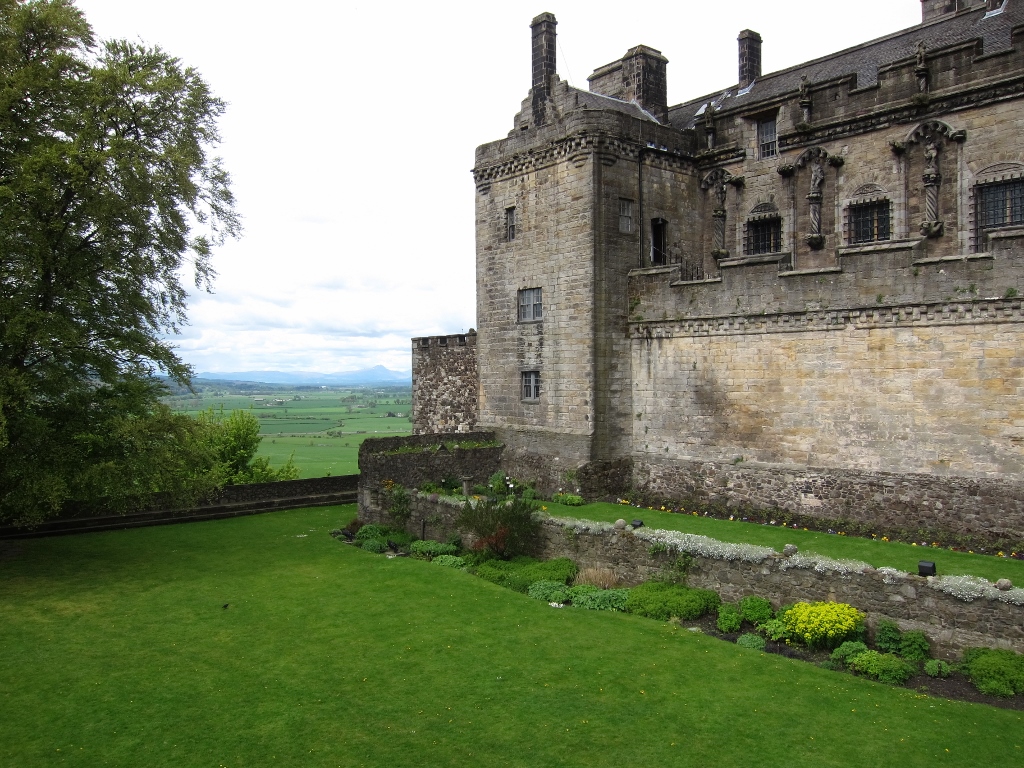 Stirling-Castle-Reduced