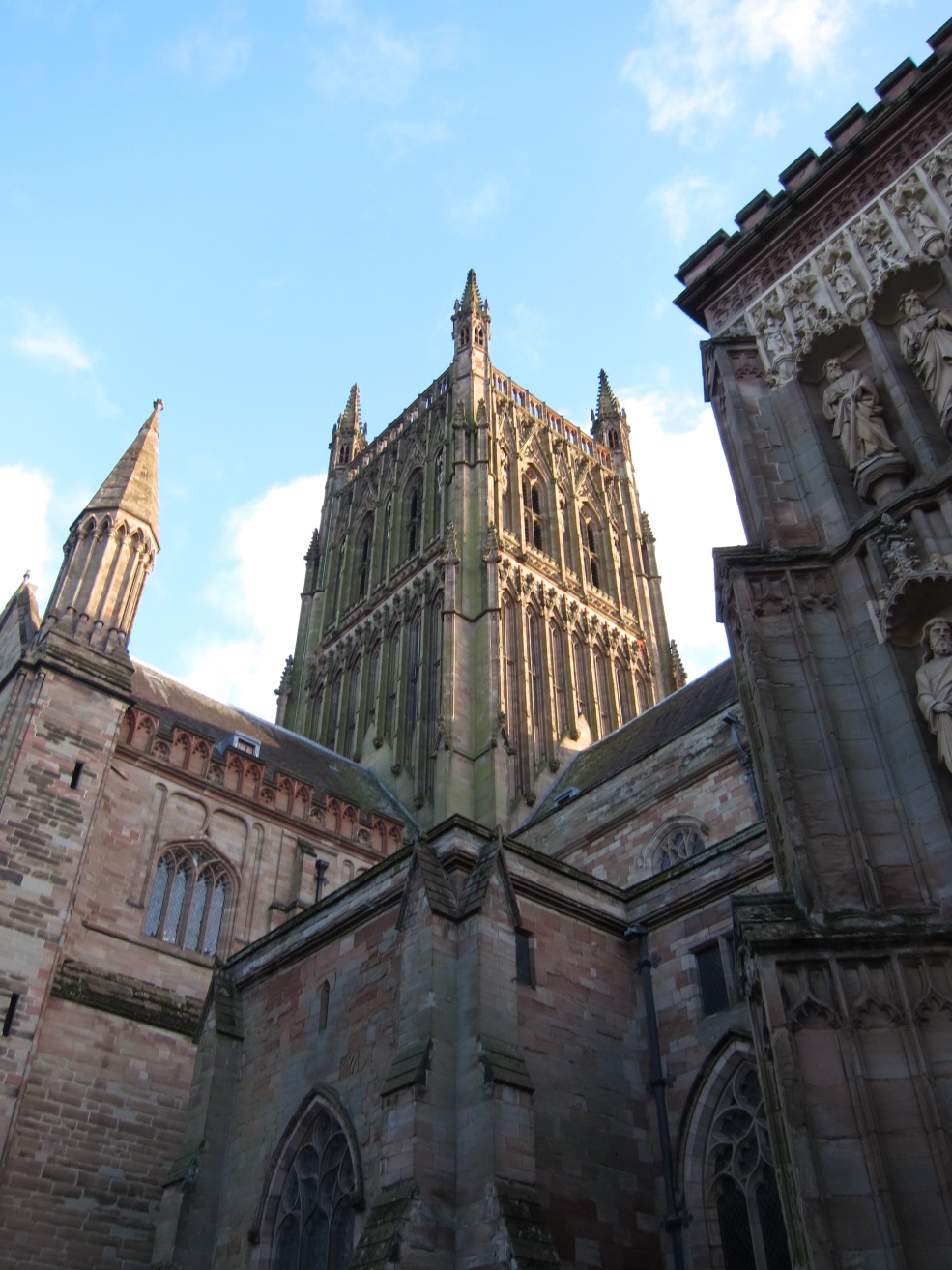 The-Tower-of-Worcester-Cathedral-in-Decorated-style-c.-1374-©Tudor-Times-2015