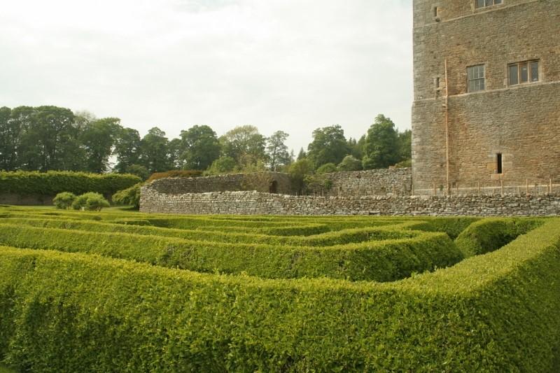 The-maze-at-Bolton-Castle-©-Tudor-Times-2015